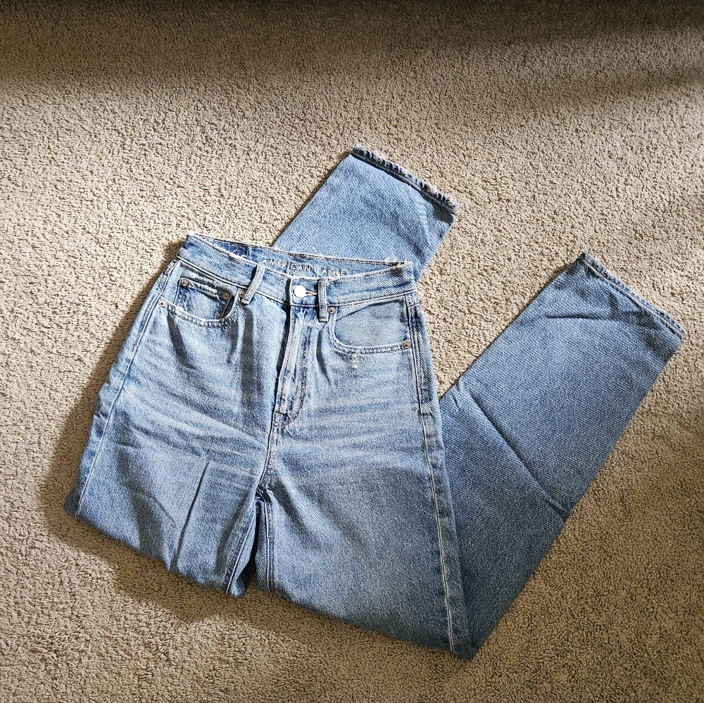 American Eagle Medium Wash Baggy Jeans (size 00S)